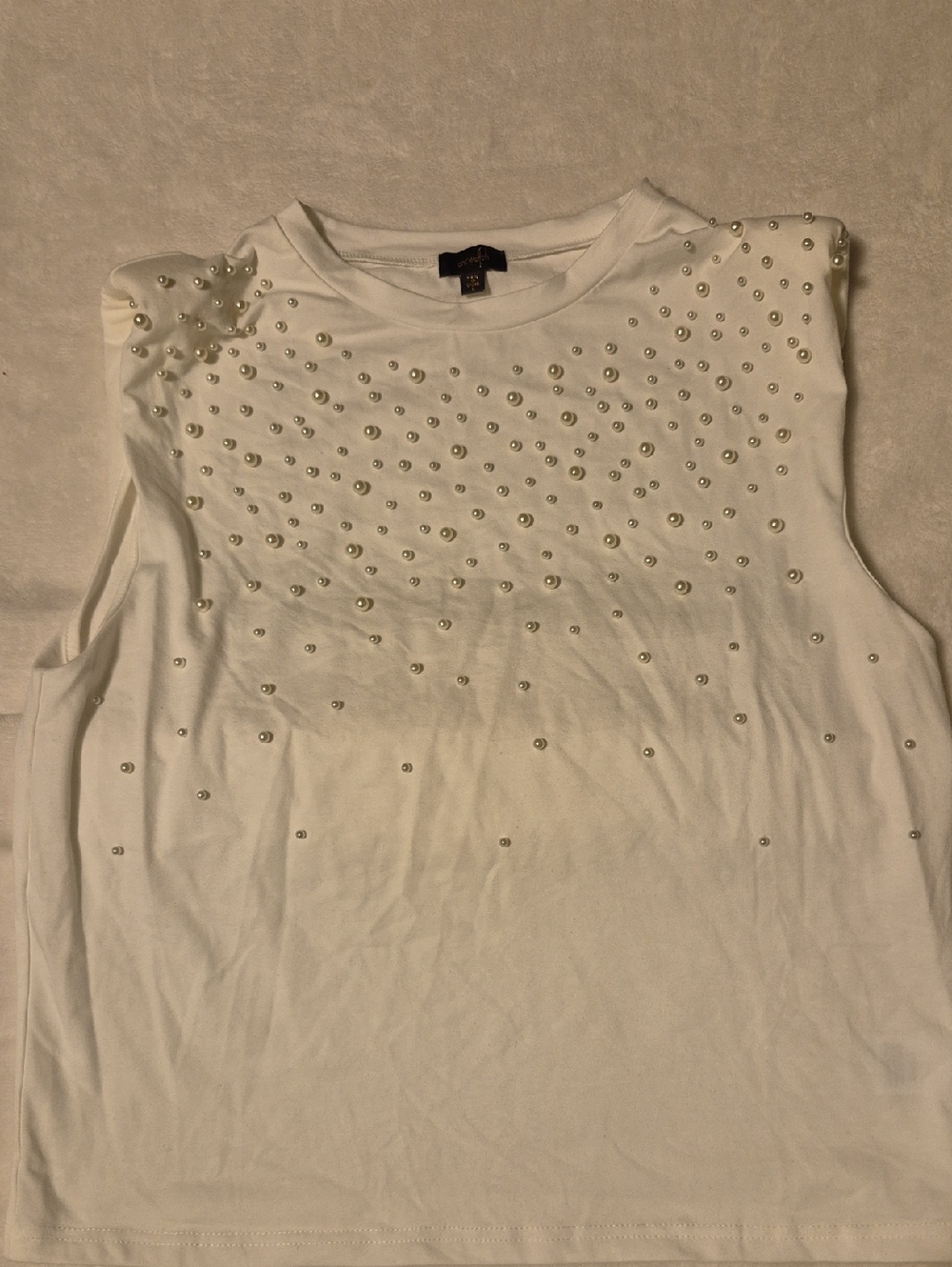 Pearl-Studded White Sleeveless Women’s Top